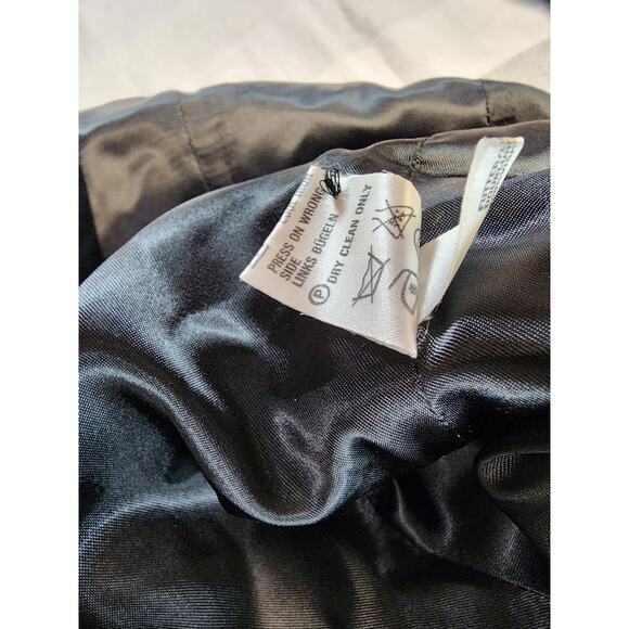 vintage Escada by Margaretha Ley black velvet blazer - Picture 8 of 8